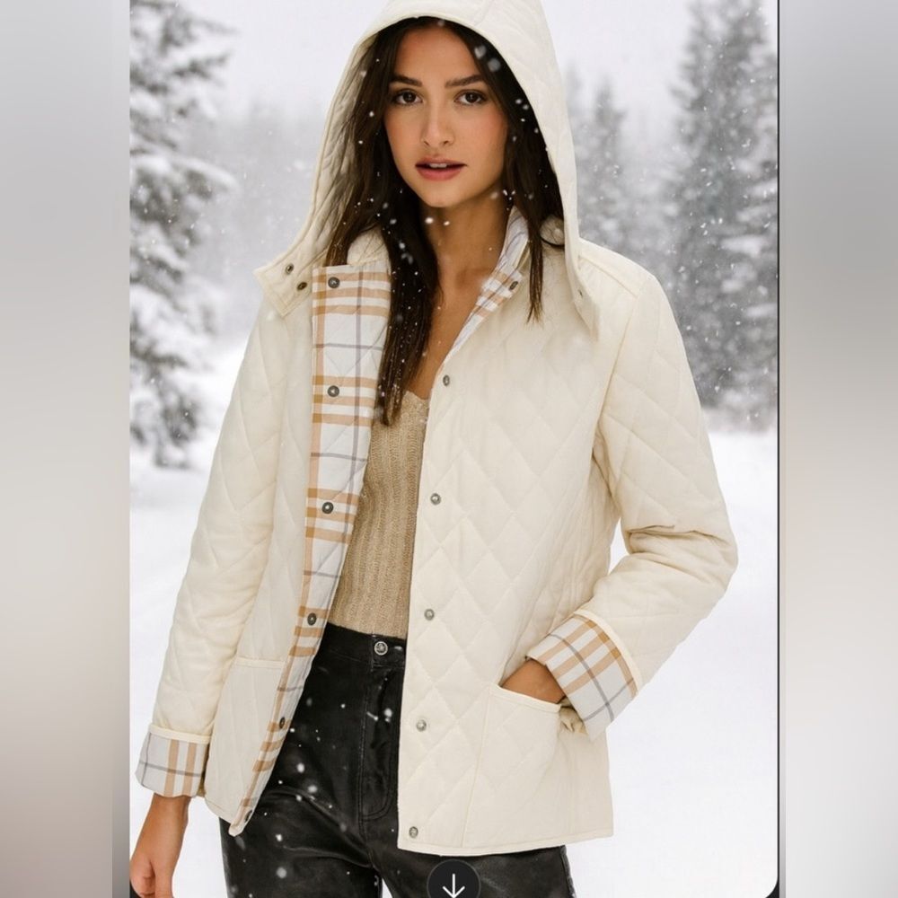 Burberry Diamond Quilted Ivory Jacket With Hood size XS
